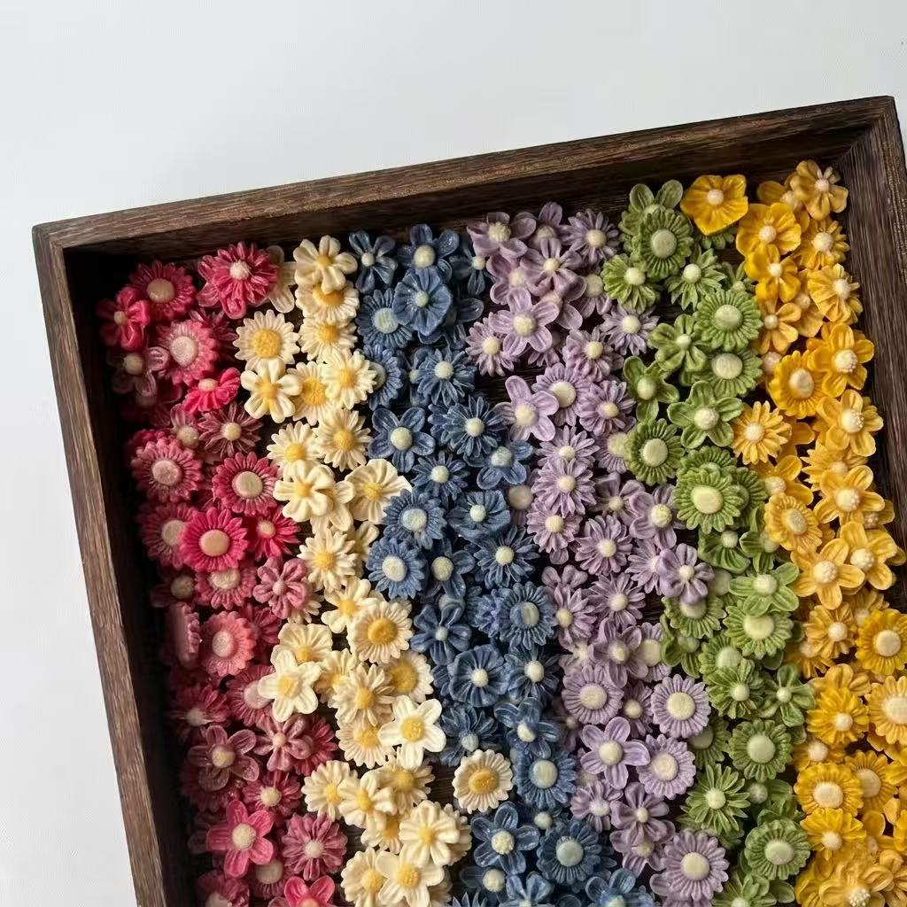 Pure Goat Milk Dehydrated Pet Treats: Flower Series