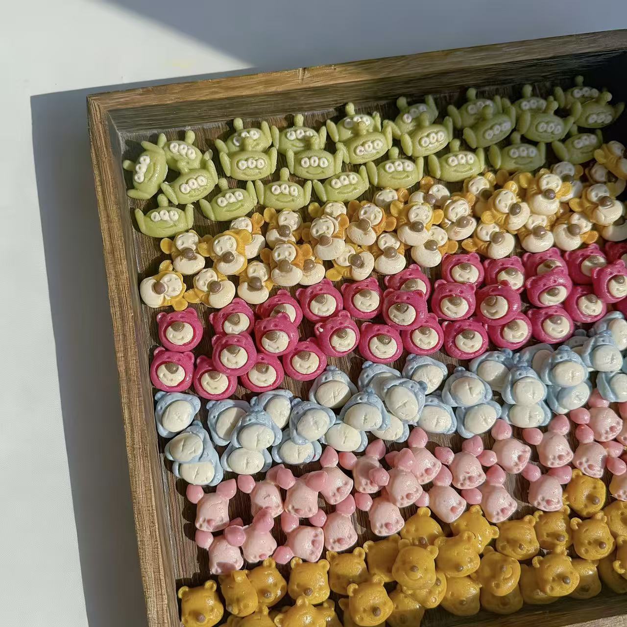 Pure Goat Milk dehydrated Pet Treats: Cartoon Shaped Series